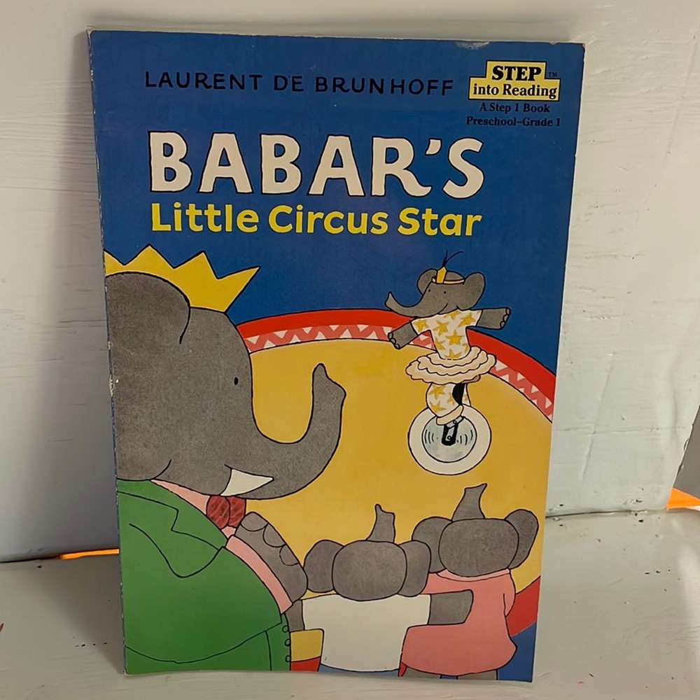 LIKE NEW Vintage 1989 Step into Reading Babar’s Little Circus Star book
